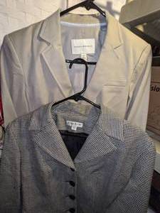 J Crew, bebe, White House Black Market, Banana Republic Womens Suit Coats, Skirt, Blouse & Pants Sz 4