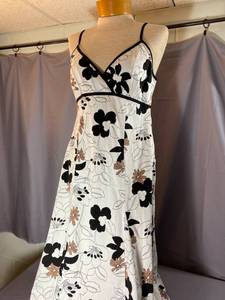 Dressbarn Spaghetti Strap Summer Dress 12 & CAbi Shrug XL