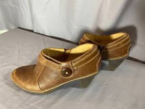 Sofft & Naturalizer Ankle Boots 9 12