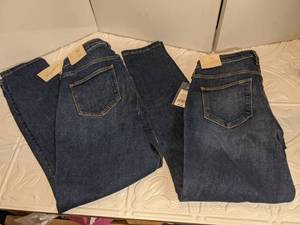 Universal Threads Skinny Jeans Sz 6 & 8, New