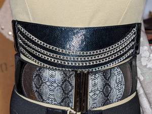 These Vintage Belts Are Back In Style