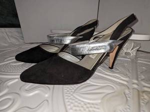 Via Spiga Black Suede & Silver Metallic Pumps, 7 12