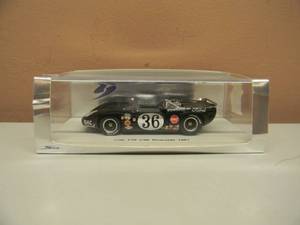 SPARK 143 SCALE LOLA T70 n36 RIVERSIDE 1967 - IN BOX - NICE - SEE PICTURES