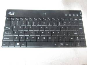 lot 83 image: ADESSO Wireless Keyboard
