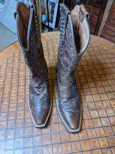 Womens Ariat Brown and Studded Cowgirl Boots Size 7