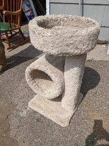 Carpeted Cat Climber