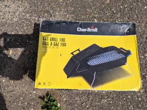 Char Broil Gas Grill 190 NIB