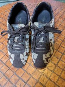 Womens Coach Shoes 8.5 Nice Condition