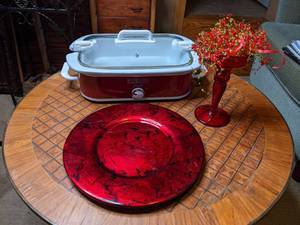 Red is the Theme - Crockpot, Platter