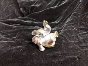 Jewel Encrusted Elephant Trinket Box NEW