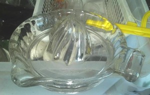Vintage juicer, Bakers Secret, collectibles, flatware, cookware &amp more. Many Pictures Big Lot