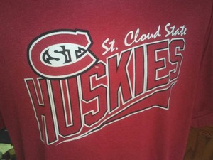 NEW St. Cloud State Huskies T � shirt.