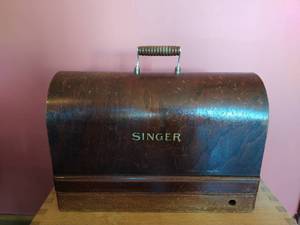 Wood Singer Sewing Machine Cabinet Only