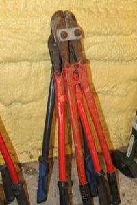 lot 807 image: Lot of (3) Bolt Cutters 24L