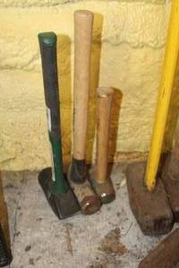 lot 808 image: Lot of (3) Stubby Sledge Hammers