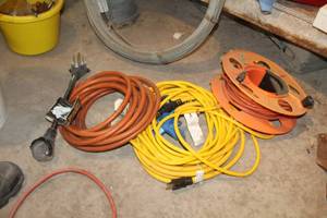 lot 814 image: Lot of (5) Power Cords