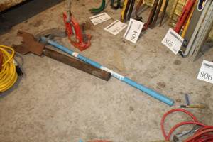 lot 815 image: Lot of (3) Hand Tools  - Pipe Benders (x2), Pipe Vise (x1)