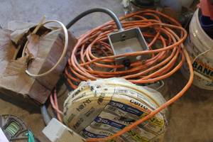 lot 817 image: Lot of Electrical Wire