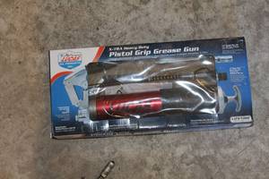 lot 821 image: Lucas Oil X-TRA Heavy Duty Pistol Grip Grease Gun (new in box)