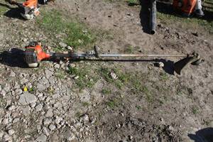 lot 730 image: Echo Gas Trimmer SRM-230