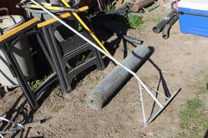 lot 766 image: Roof Shovel