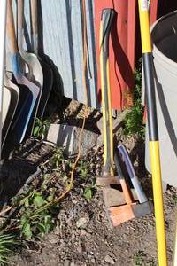 lot 767 image: Lot of (4) Hand Tools  - Hatchets (x3), Axe(x1)