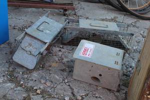 lot 844 image: Lot of (3) Rodent Traps