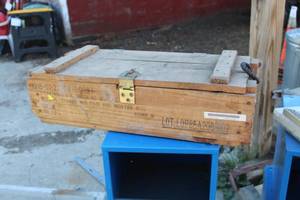 lot 847 image: Vintage Wood Ammo Crate with Lid 27Lx12Wx 7-12H