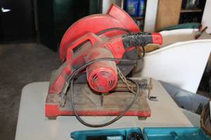 lot 885 image: Milwaukee Heavy Duty Abrasive Cut-Off Machine 14 6176-20