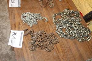 lot 904 image: Lot of (3) Chain with Hook Ends