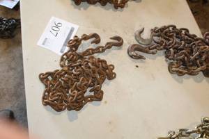 lot 907 image: Lot of (2) Chain with Hook Ends