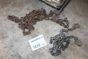 lot 909 image: Lot of (2) Chain with Hook Ends