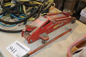 lot 941 image: MVP Pro Lift Hydraulic Floor Jack 2-Ton