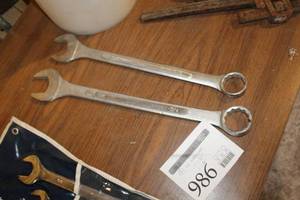 lot 986 image: Lot of (2) Combination Wrenches