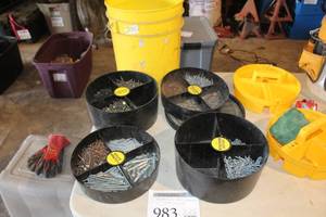 lot 983 image: Tool Bucket, Plastic Organizer Trays  with Hardware