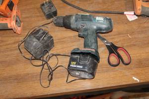 lot 1054 image: Black & Decker 12V Cordless Drill PS3550  38  with Battery, Charger