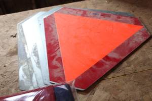 lot 1099 image: Lot of (6) Metal Warning Triangle Signs