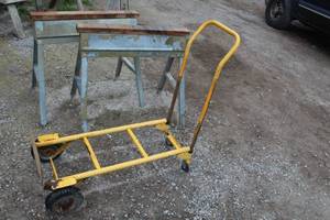 lot 1119 image: Dolly 4-Wheel Yellow 19Wx38Dx39H