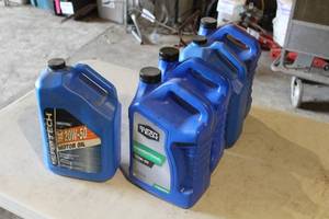 lot 1081 image: Lot of (5) Motor Oil 20W-50 5-Quart Bottle