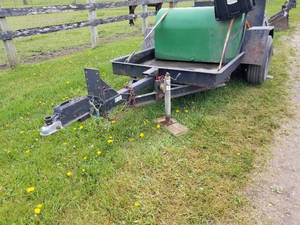 lot 712 image: Utility Trailer Single Axle 2-wheel