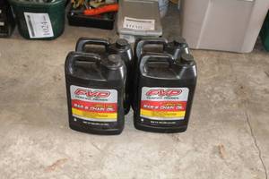 lot 1077 image: Lot of (4) FVP Lubricating Bar & Chain Oil 1-Gallon Plastic Bottle