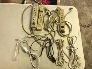 lot 1902 image: Lot of (8) Power Strips and Cords