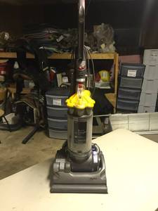 lot 1934 image: Dyson Root Cyclone Technology Canister Vacuum DC33