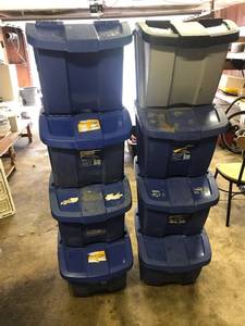lot 1944 image: Lot of (8) Plastic Tote Bins with Lid