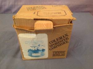 lot 28 image: Coleman Sportster Campstove