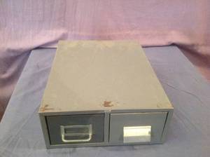 lot 49 image: Metal Storage Unit Full of Erector Parts