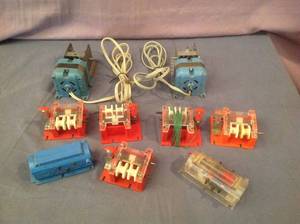 lot 51 image: Erector Set Motors & Parts