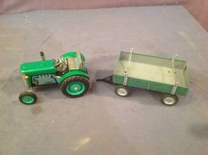 lot 95 image: Czech Republic Toy Tractor & Wagon