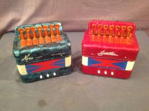 lot 108 image: Toy Accordions