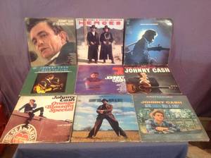 lot 155 image: Johnny Cash Albums